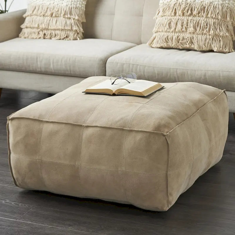 Pouf quadrato in pelle a profilo basso con design patchwork
